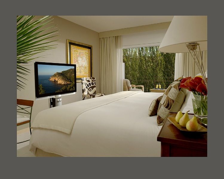 Suites Del Mar Fenals Hotel 4*