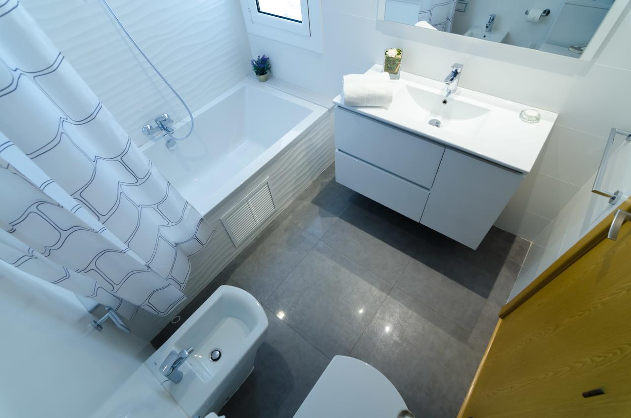 Suites Del Mar Fenals 4*