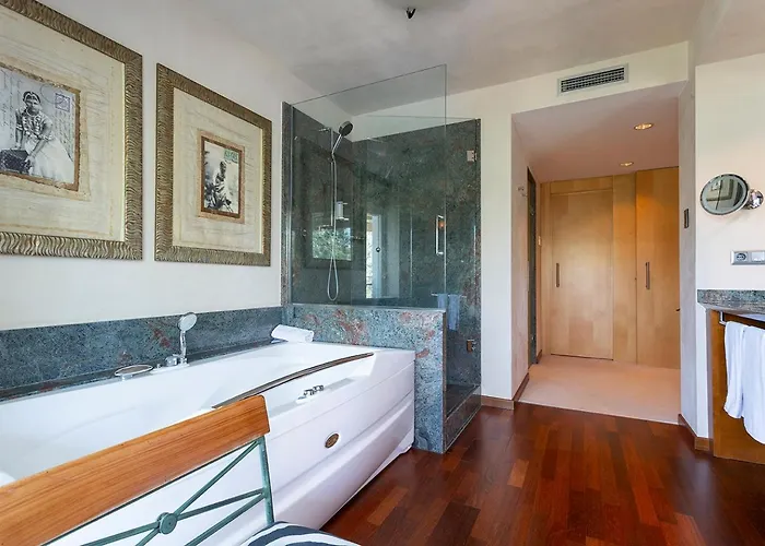 Suites Del Mar Fenals